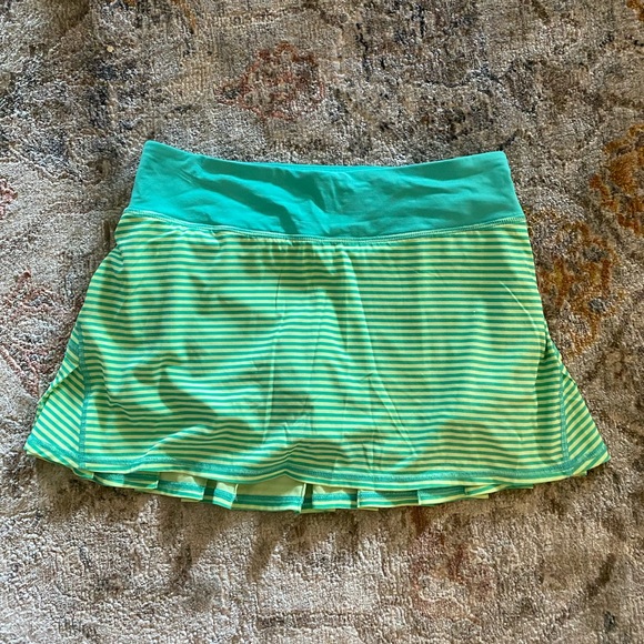 lululemon athletica Dresses & Skirts - Rare Lululemon Pace Setter Skirt 4